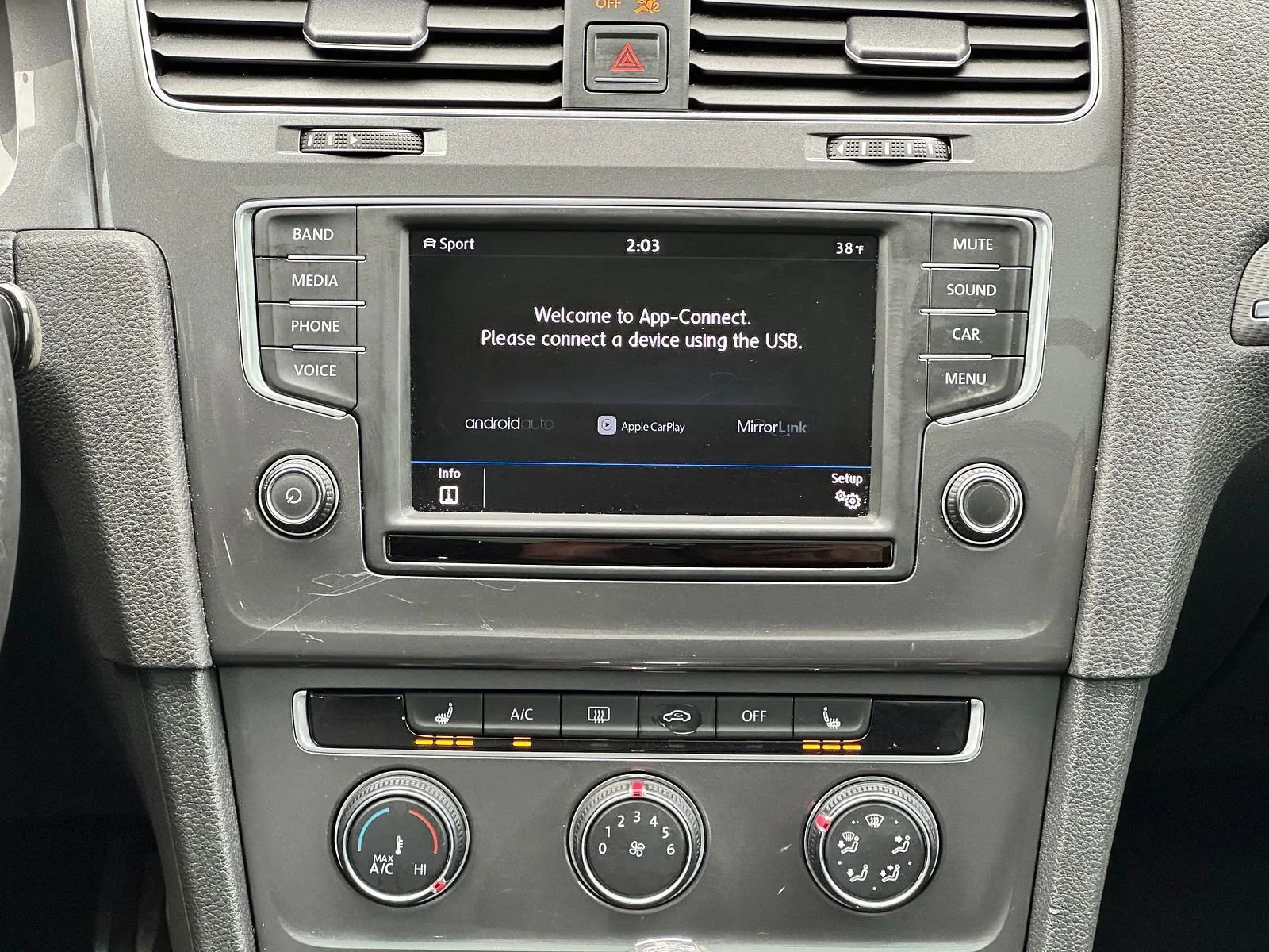 Used 2017 Volkswagen Golf Alltrack SE image 14