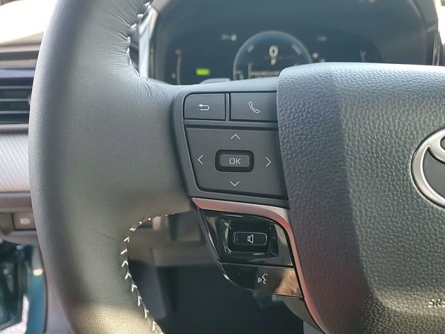 Used 2026 Toyota Camry SE w/ Multimedia Upgrade Package image 14