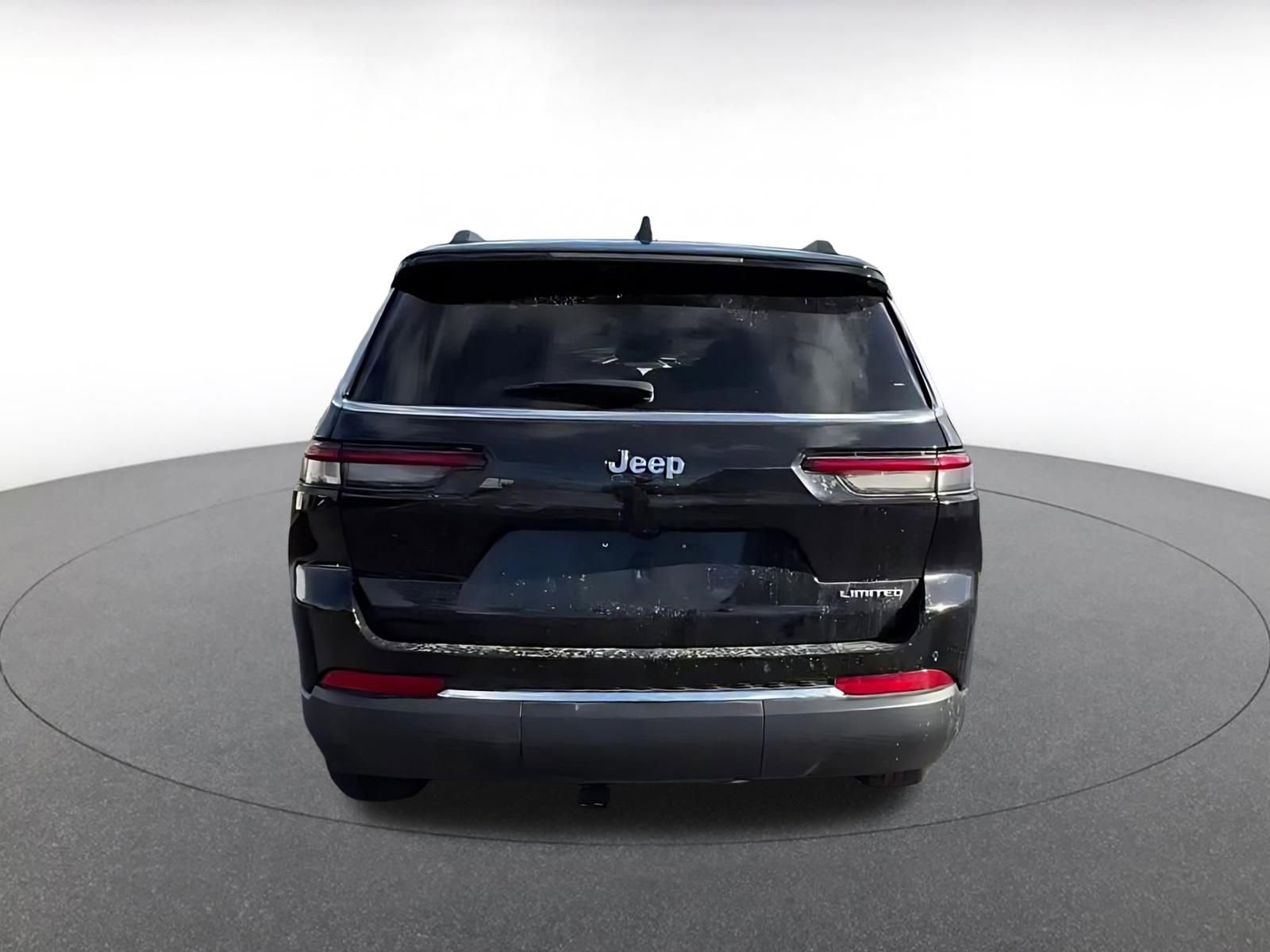 Used 2023 Jeep Grand Cherokee L Limited image 11