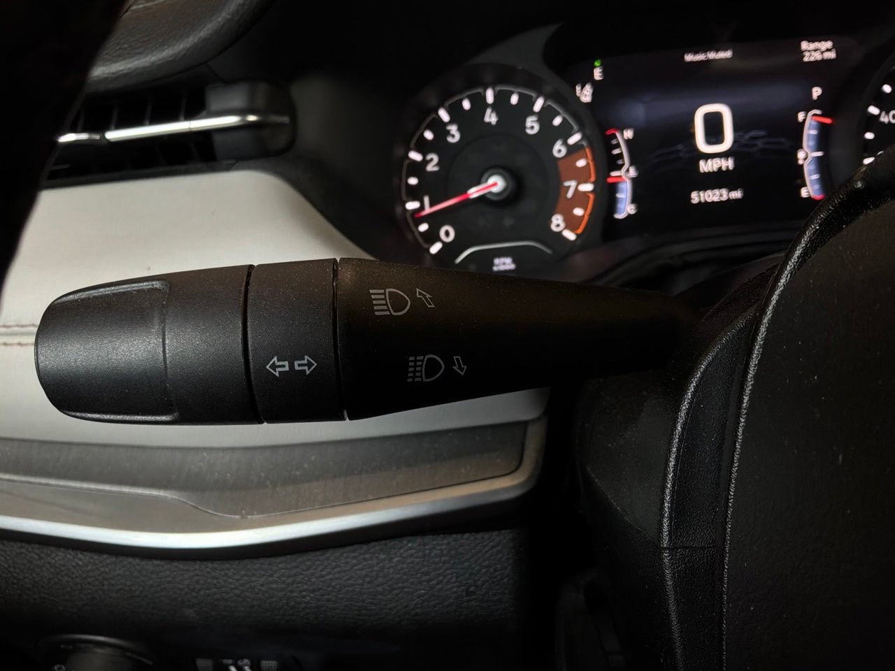 Used 2025 Jeep Compass Limited AWD/4WD image 37