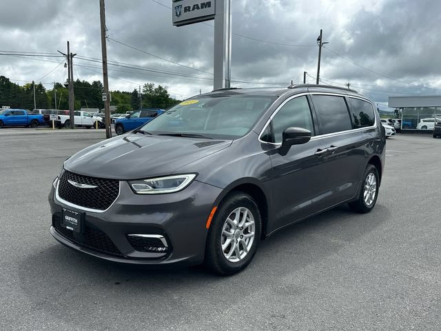 Used 2022 Chrysler Pacifica Touring-L
