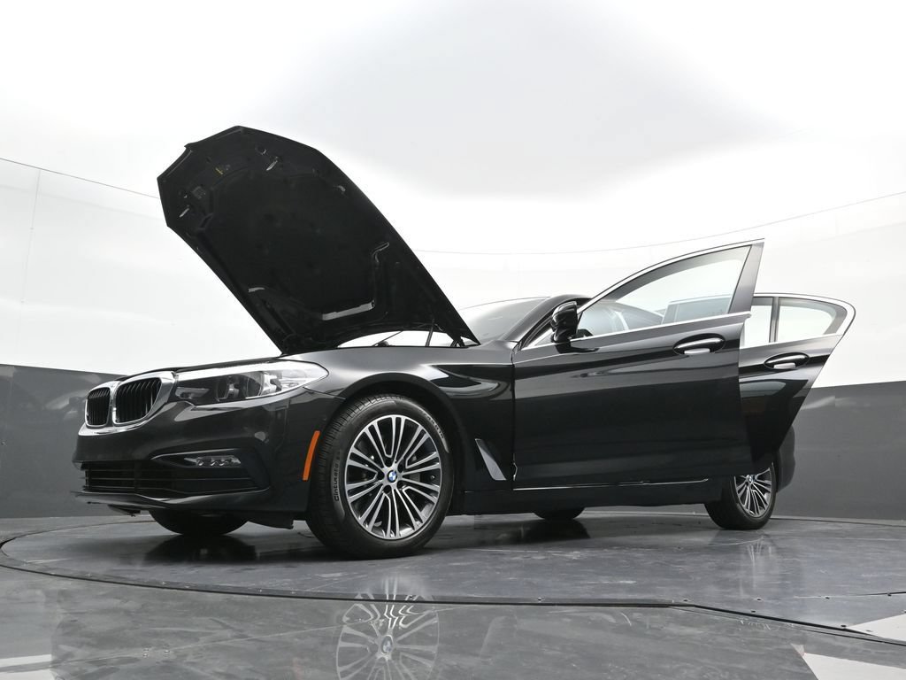Used 2018 BMW 540i xDrive w/ Premium Package AWD/4WD image 39