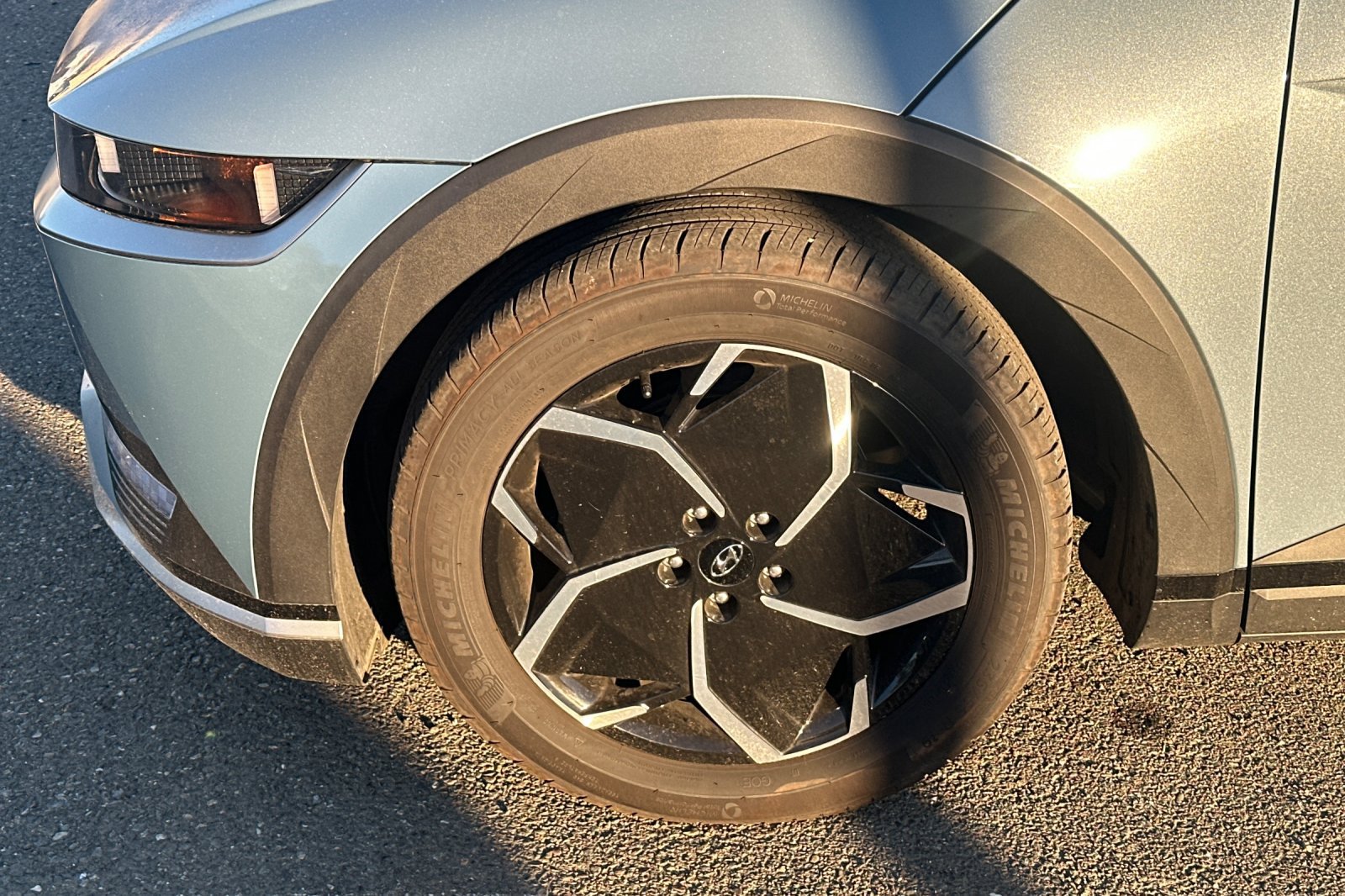 Certified 2024 Hyundai Ioniq 5 SEL RWD image 4