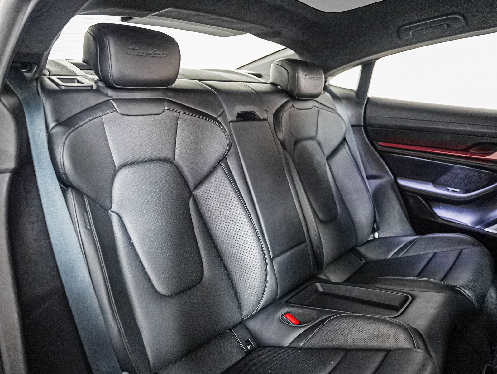 Certified 2020 Porsche Taycan Turbo image 6