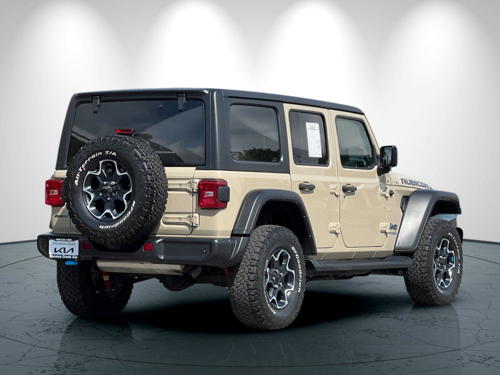 Used 2022 Jeep Wrangler Unlimited Rubicon 4xe w/ Safety Group AWD/4WD image 4