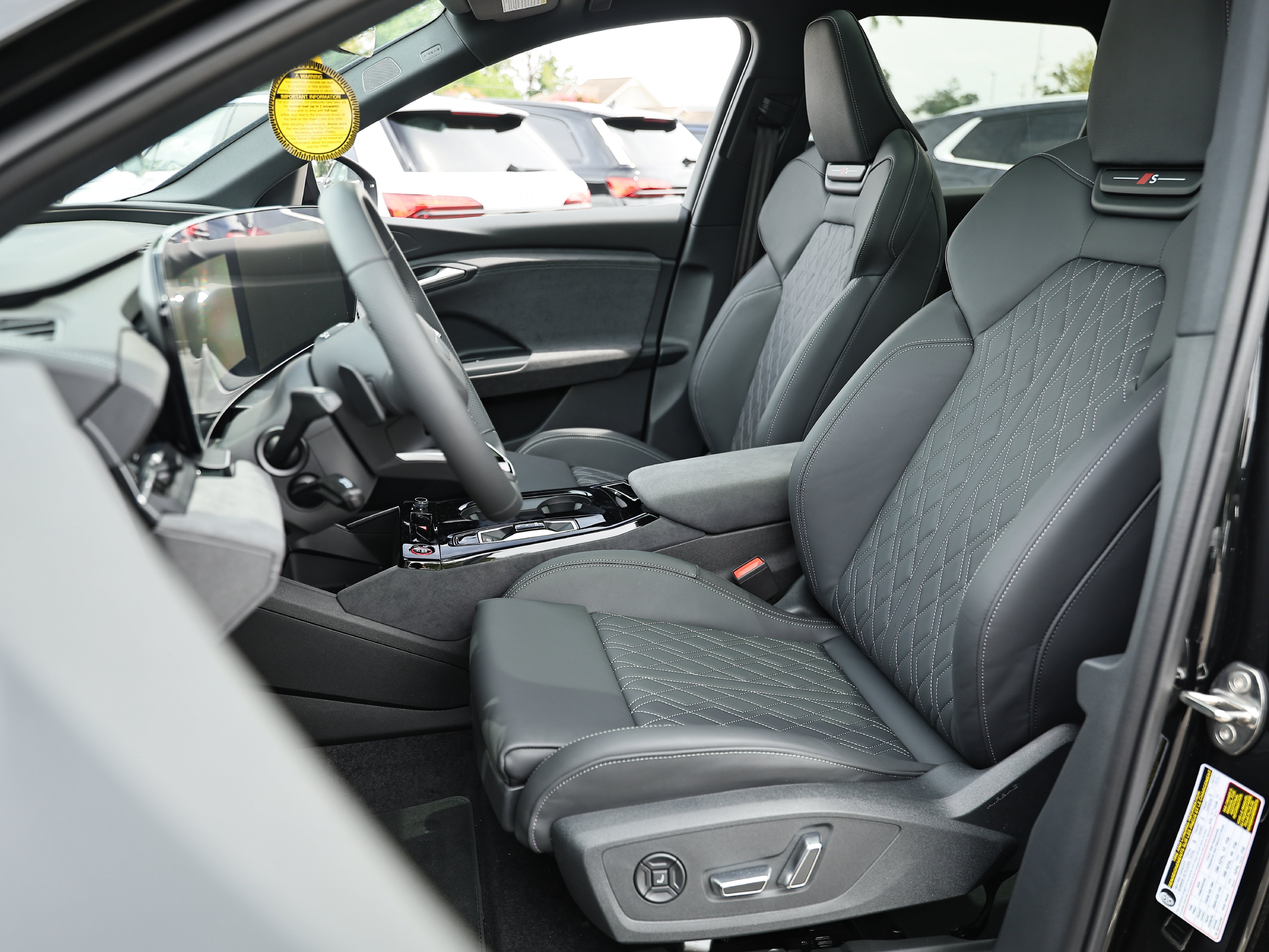 New 2027 Audi SQ6 e-tron Premium Plus AWD/4WD image 20