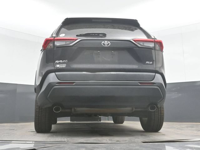 Used 2021 Toyota RAV4 XLE FWD image 32