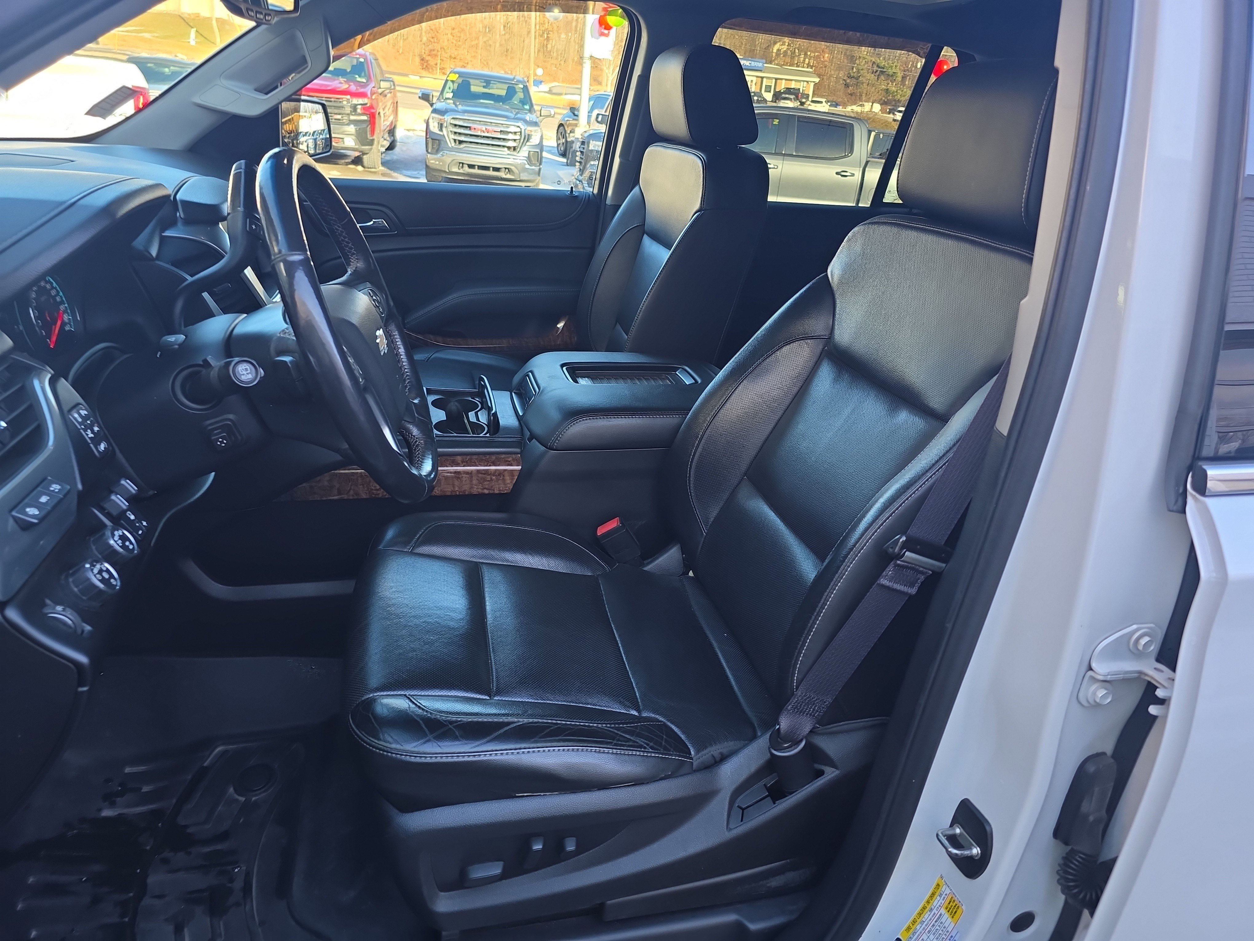 Used 2017 Chevrolet Tahoe Premier image 2