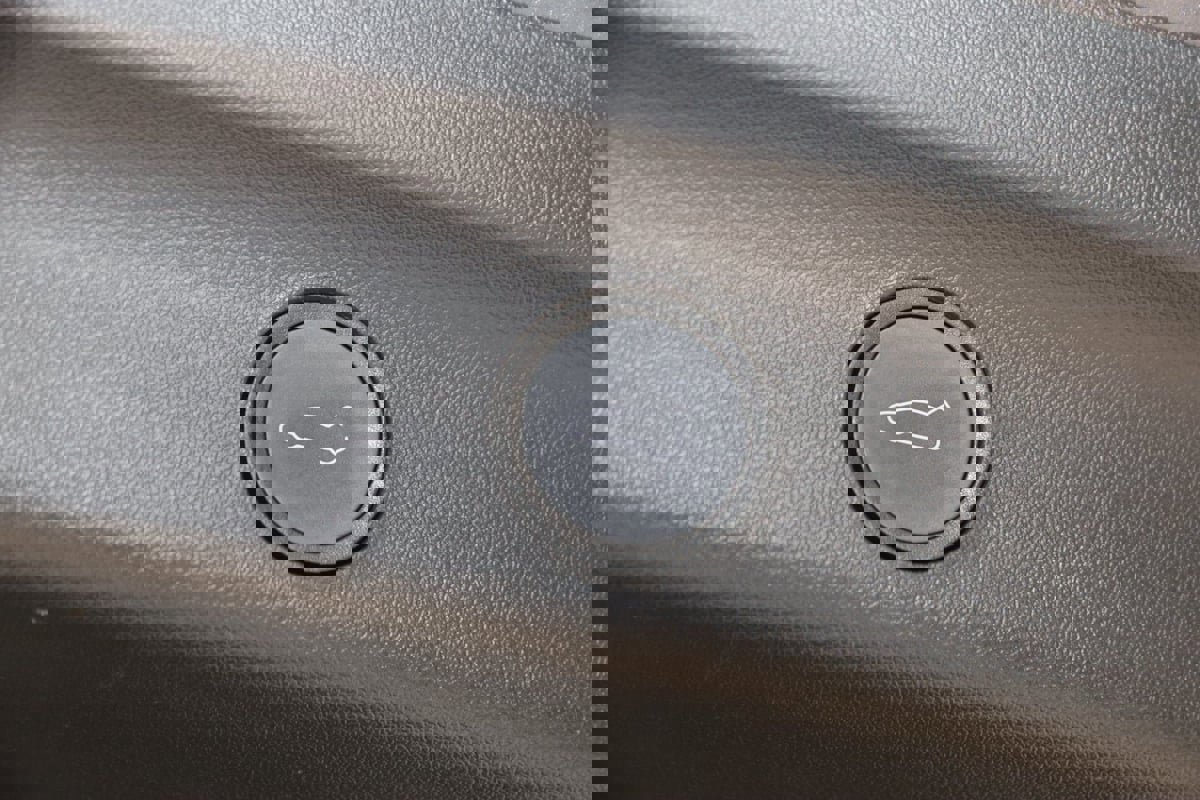 Used 2022 Tesla Model Y Long Range image 49