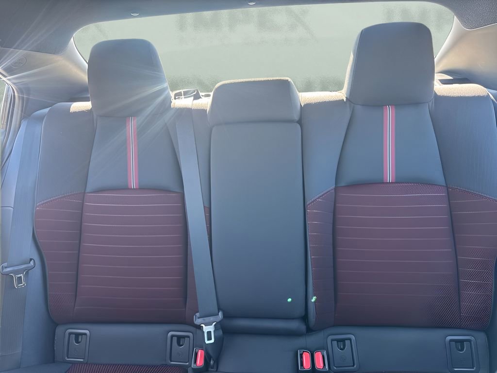 Used 2025 Toyota Corolla SE image 10