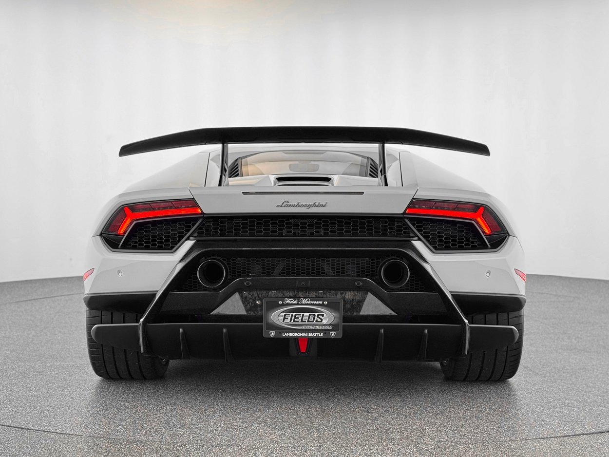 Used 2018 Lamborghini Huracan Performante image 5