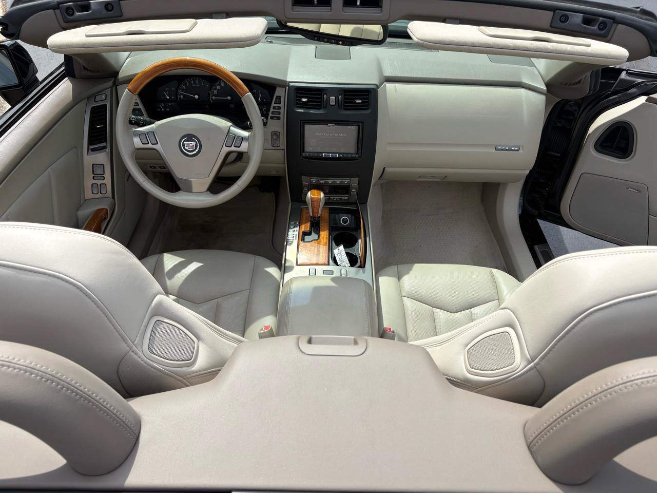 Used 2005 Cadillac XLR RWD image 18