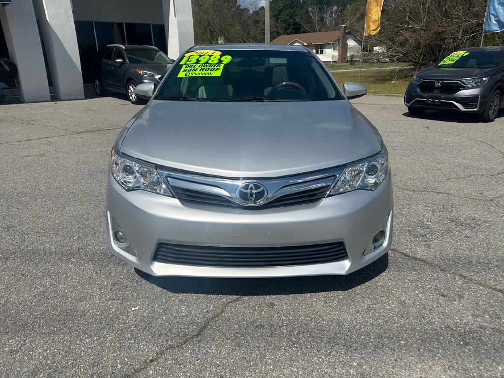 Used 2013 Toyota Camry XLE w/ Preferred Accessory Pkg FWD image 8