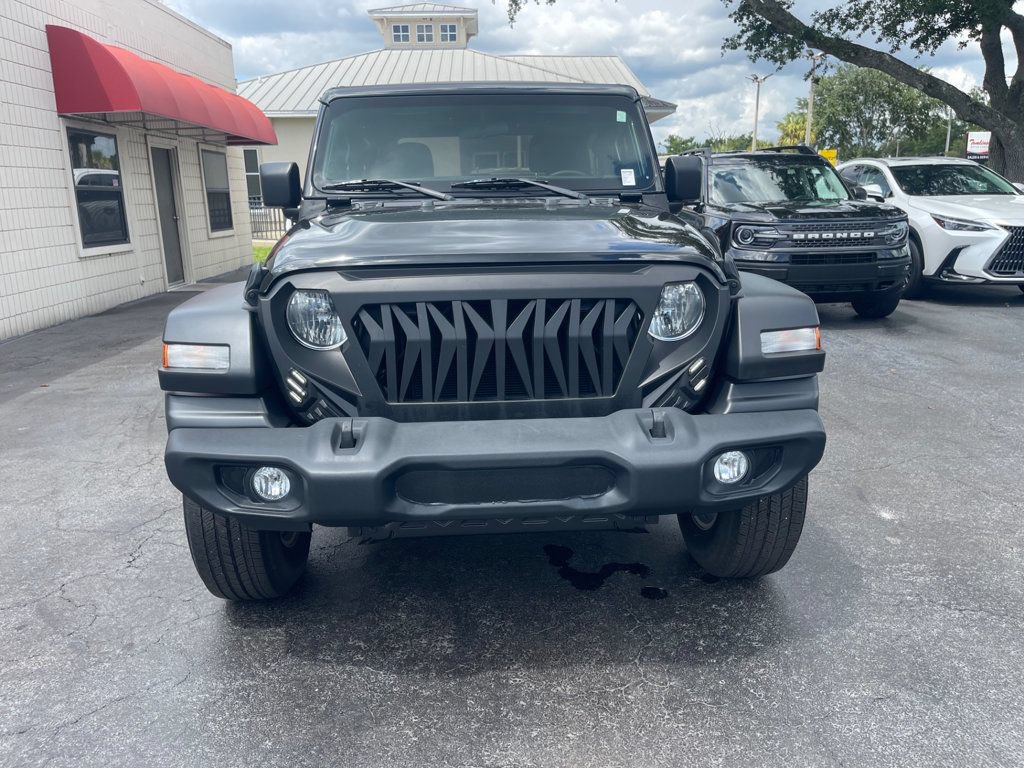 Used 2022 Jeep Wrangler Sport AWD/4WD image 9