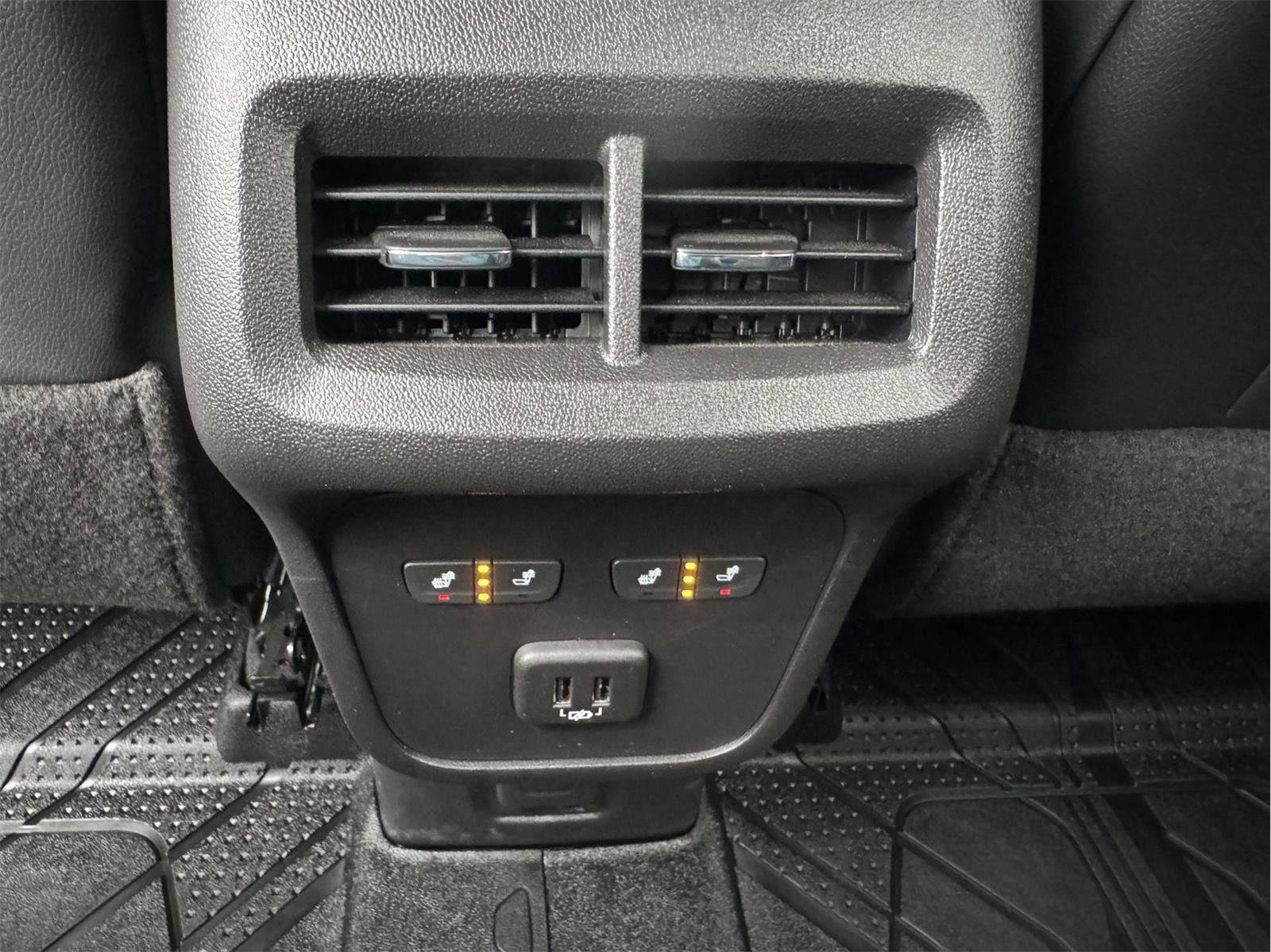 Used 2022 Chevrolet Equinox Premier AWD/4WD image 15