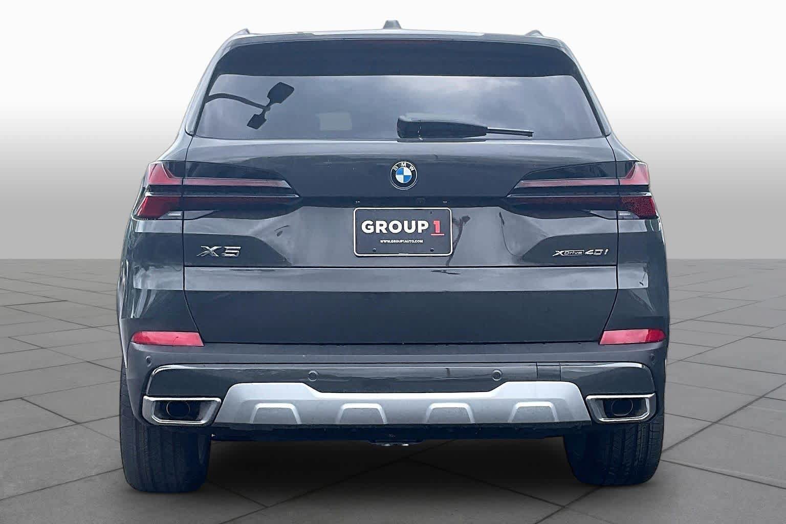 Used 2026 BMW X5 xDrive40i AWD/4WD image 4