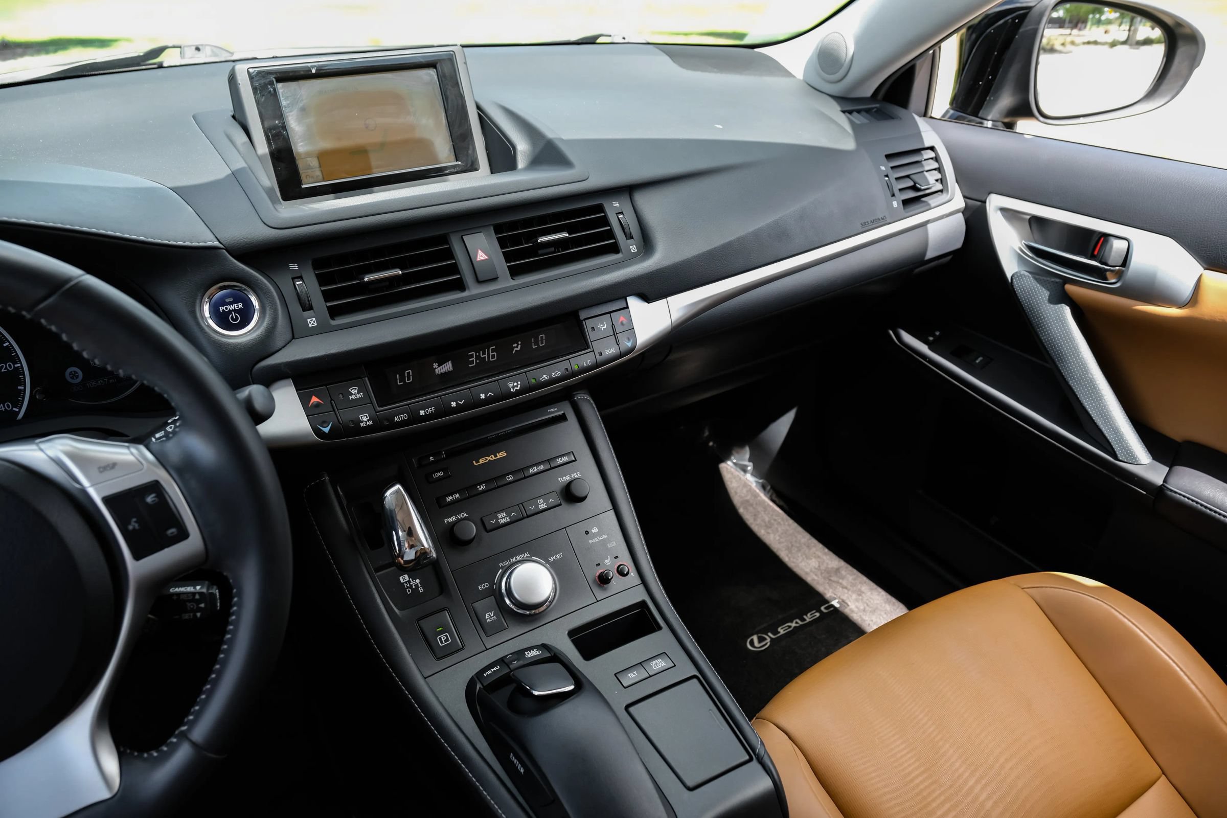 Used 2012 Lexus CT 200h Premium w/ Premium Audio Pkg FWD image 28