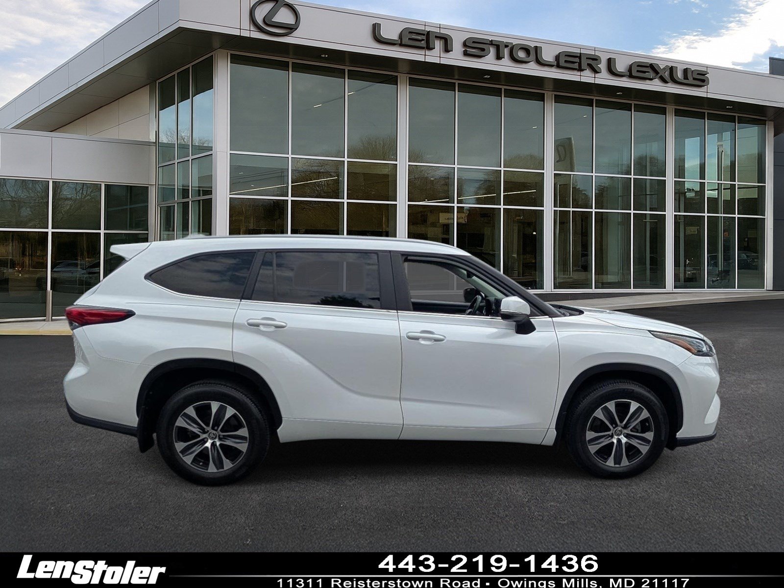Used 2023 Toyota Highlander XLE AWD/4WD video 2