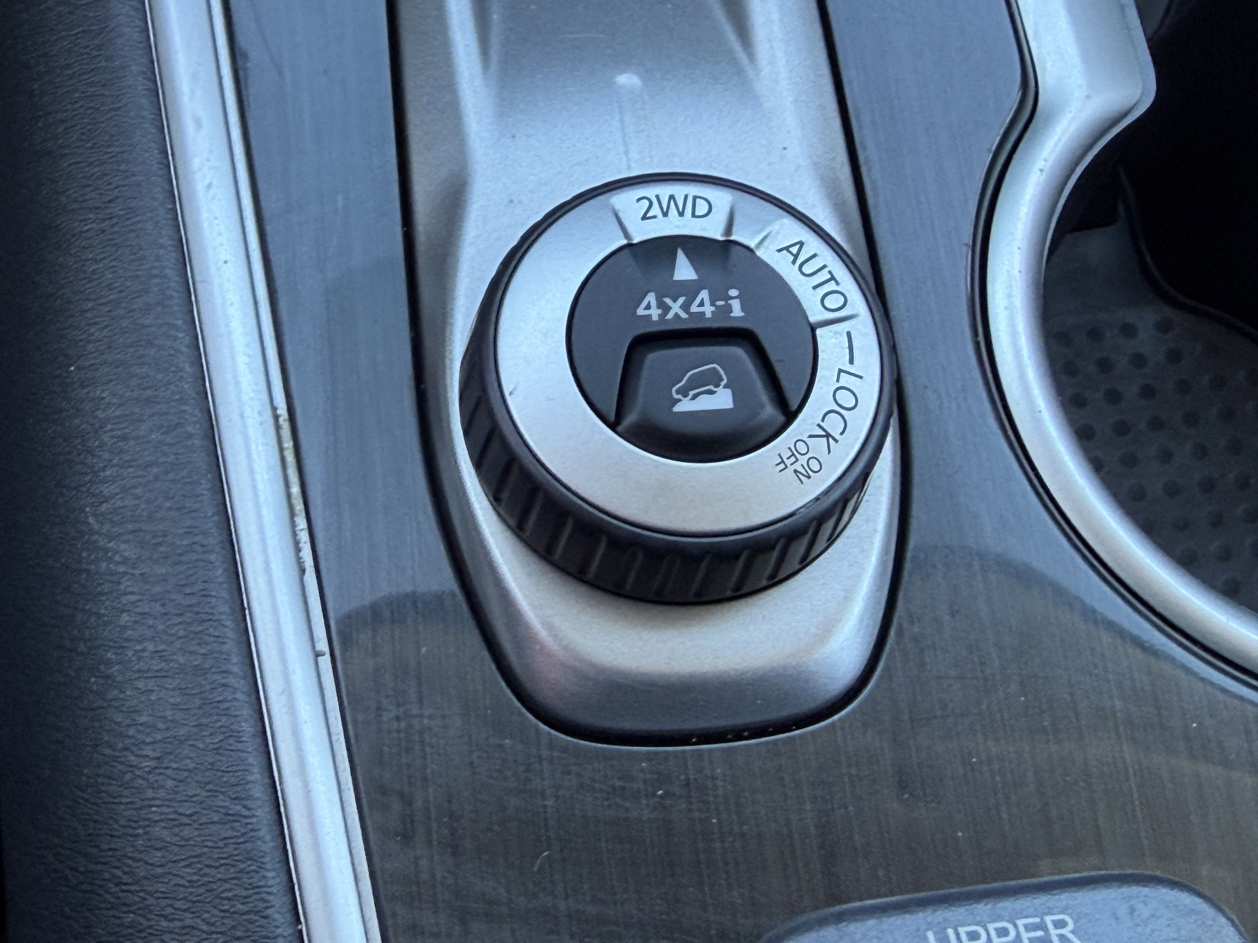 Used 2020 Nissan Pathfinder S AWD/4WD image 23