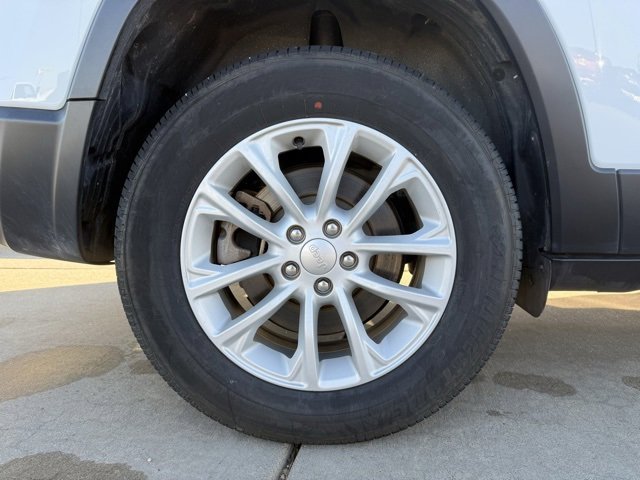 Used 2022 Jeep Cherokee Latitude Lux image 9