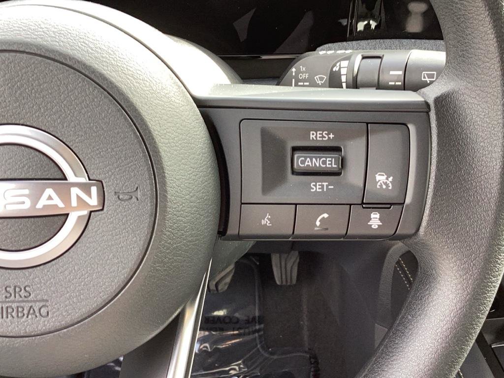 New 2025 Nissan Kicks SV image 16