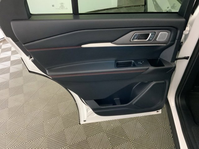 New 2025 Ford Explorer ST image 32