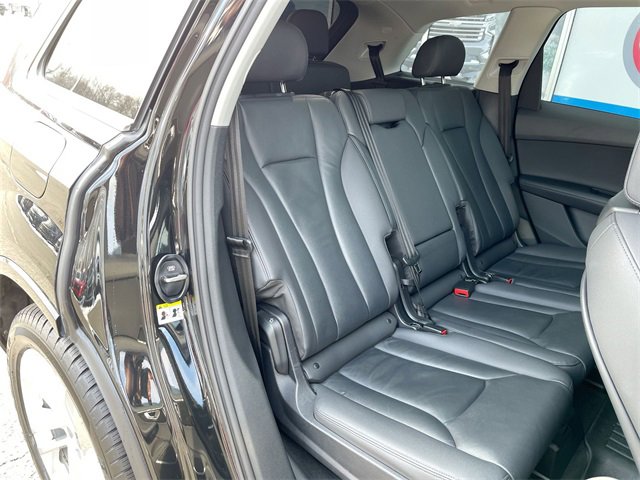 Used 2024 Audi Q7 3.0T Premium Plus image 27