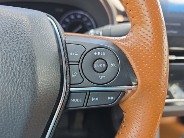 Used 2021 Toyota Avalon Limited FWD image 20