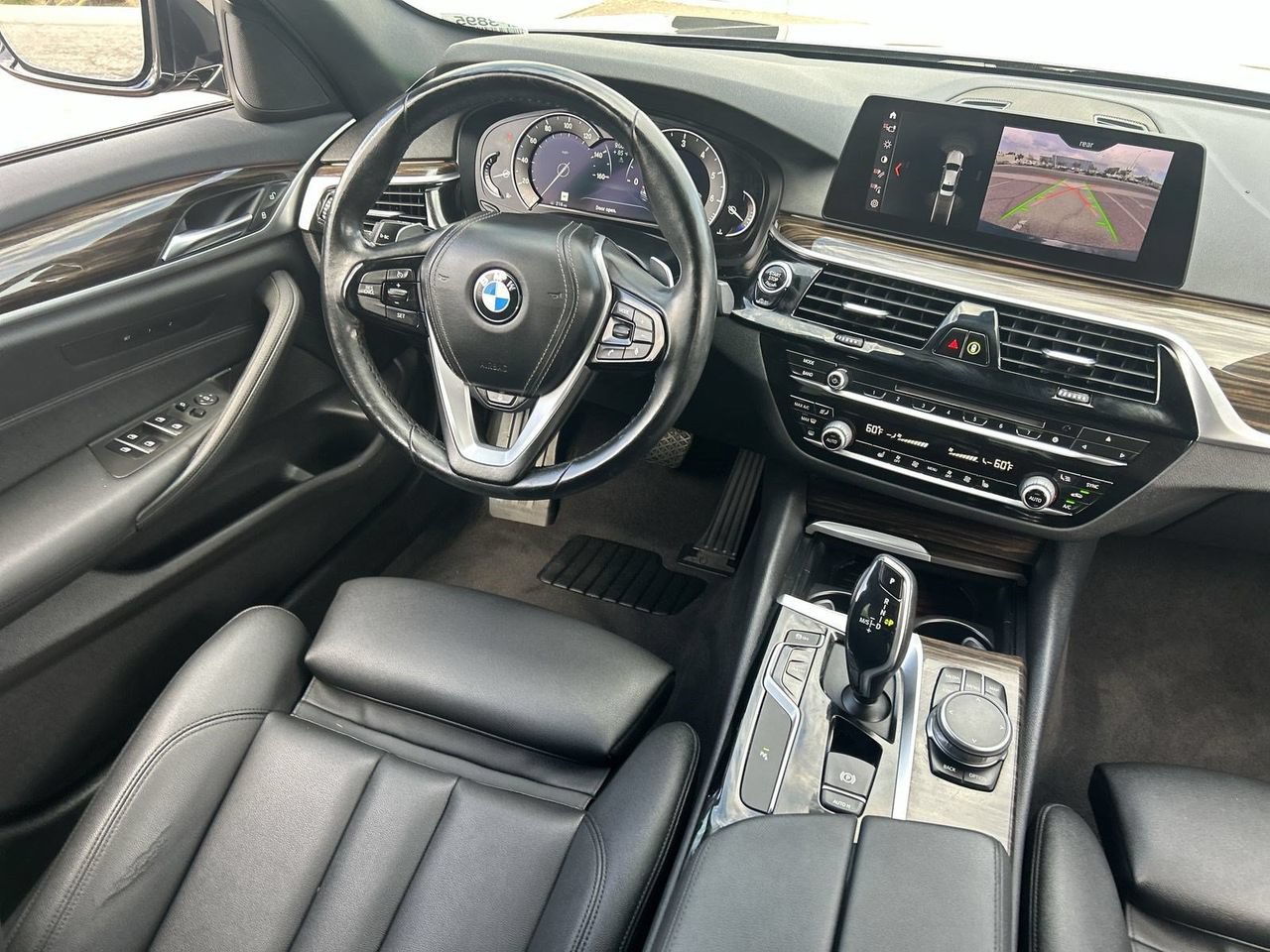 Used 2019 BMW 530i xDrive AWD/4WD image 11