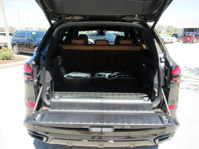 Used 2026 BMW X5 xDrive50e image 31