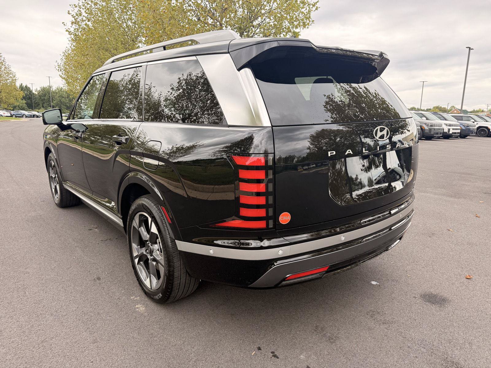 Certified 2026 Hyundai Palisade Limited AWD/4WD image 7