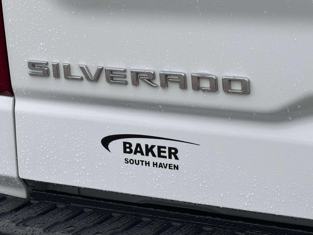 Used 2025 Chevrolet Silverado 1500 ZR2 w/ Technology Package AWD/4WD image 45