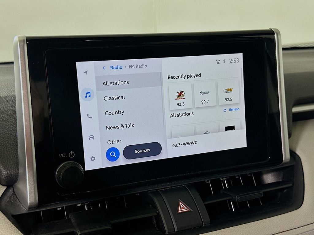 Used 2023 Toyota RAV4 XLE w/ Convenience Package image 28