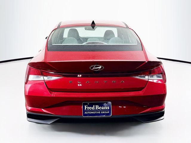Used 2023 Hyundai Elantra SEL w/ Preferred Accessory Package image 6