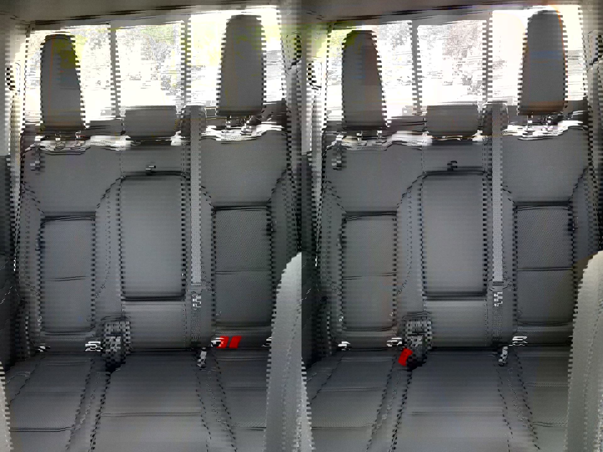 Used 2024 GMC Sierra 3500 Denali image 55