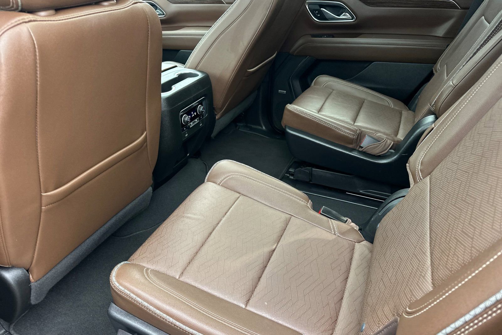 Used 2023 Chevrolet Tahoe High Country image 14