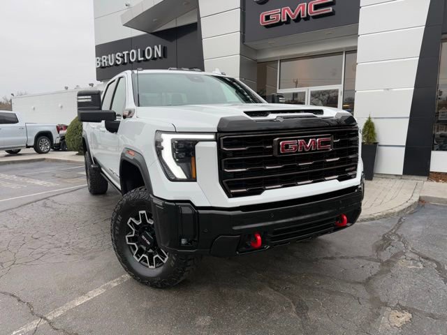 Used 2025 GMC Sierra 2500 AT4X image 5