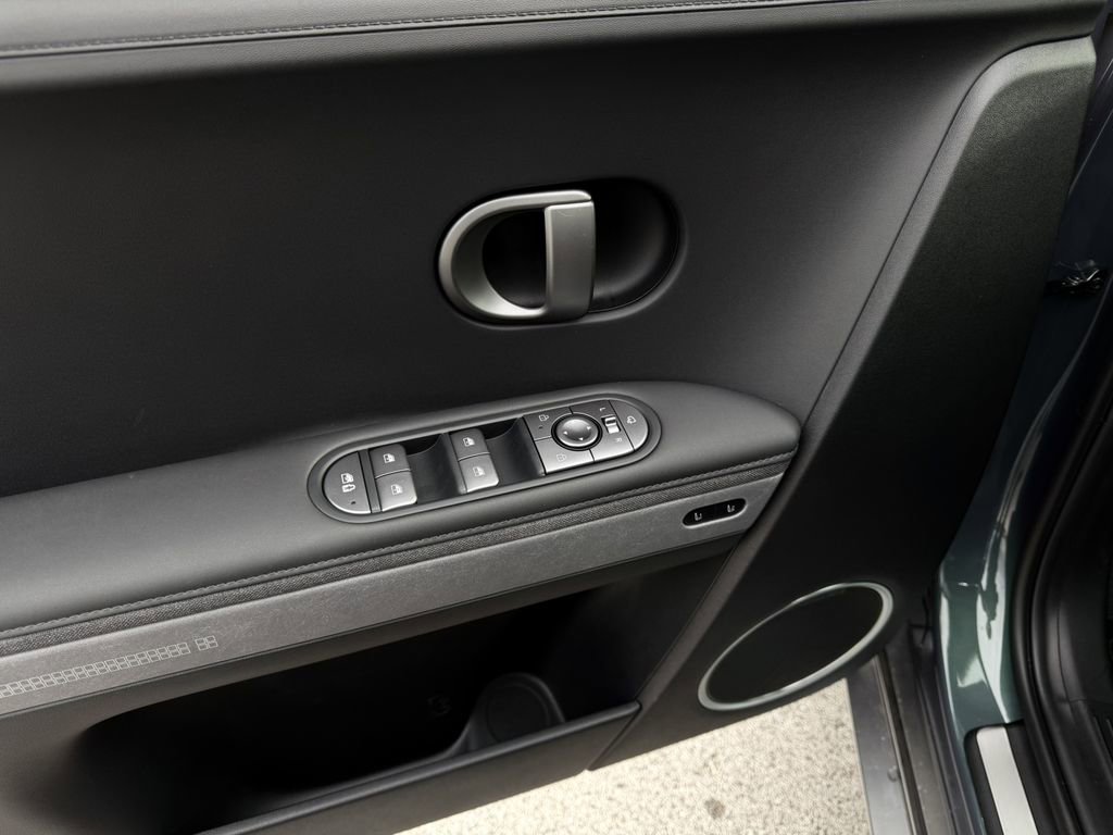 New 2026 Hyundai Ioniq 5 Limited image 15