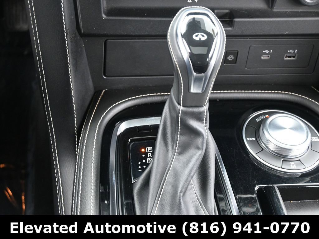 Used 2023 INFINITI QX80 Premium Select w/ All-Season Package image 27