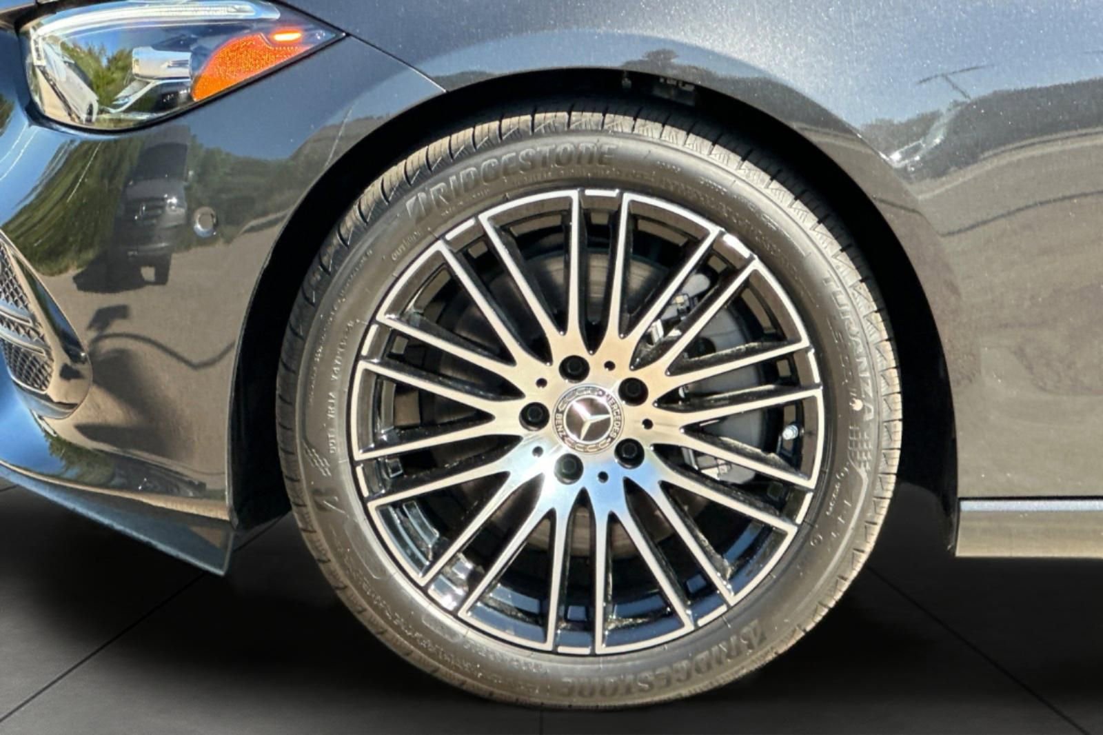 New 2025 Mercedes-Benz C 300 4MATIC Sedan image 3