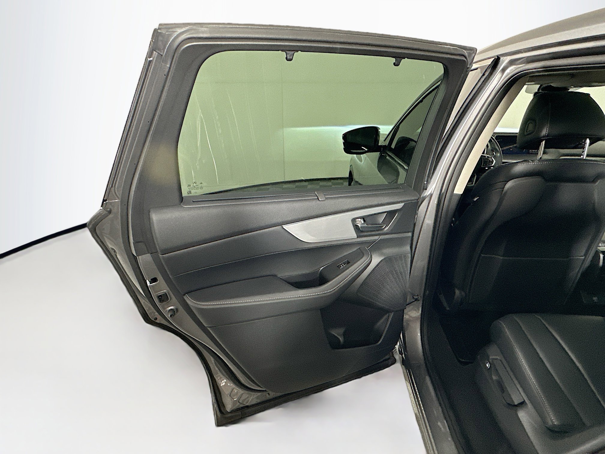 Used 2023 Acura MDX FWD w/ Technology Package image 26