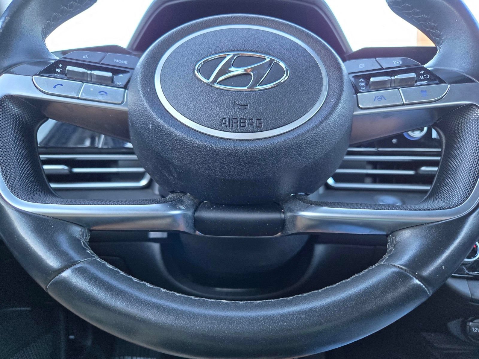 Certified 2022 Hyundai Elantra SEL w/ Convenience Package FWD image 25