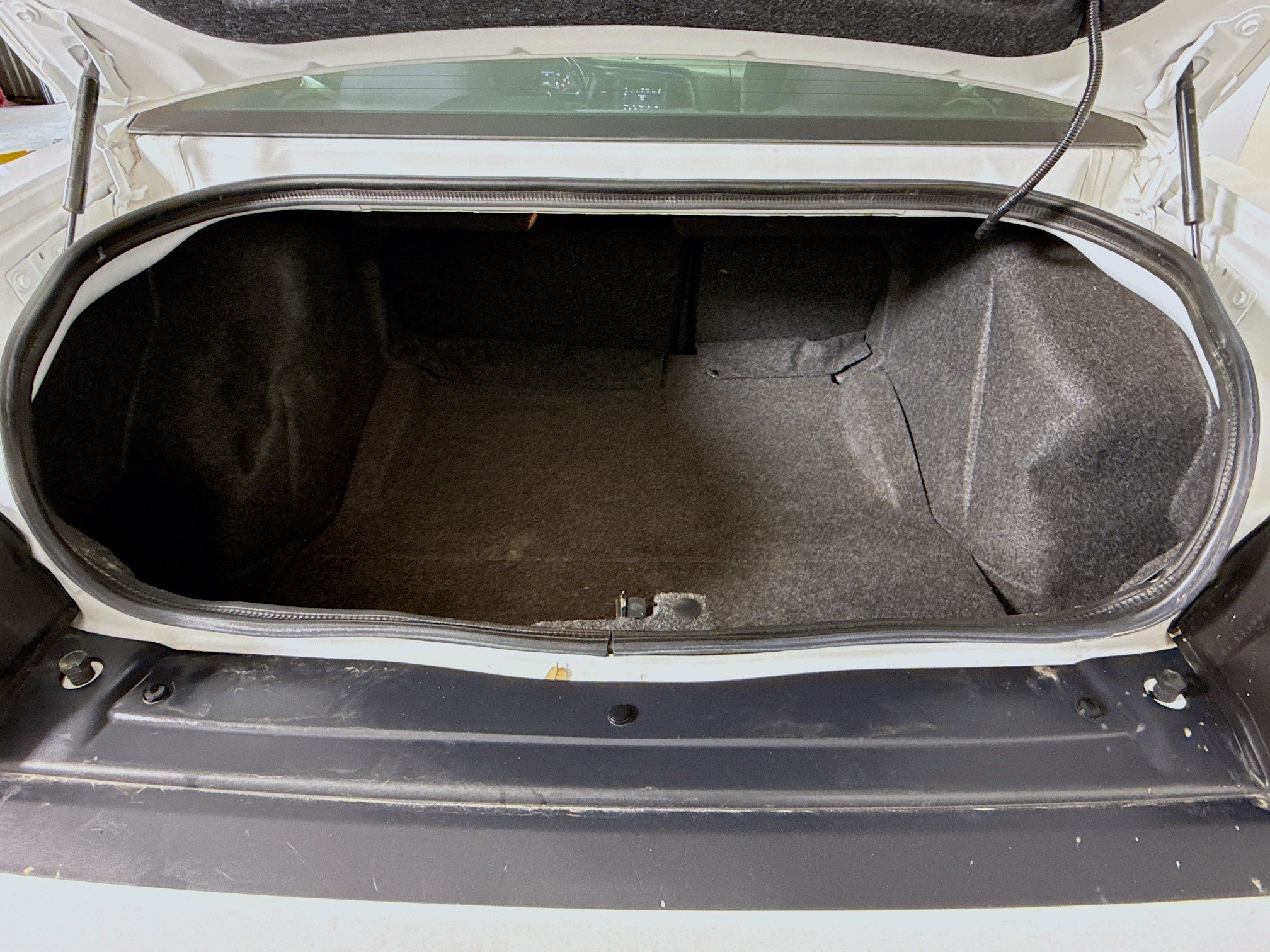 Used 2019 Dodge Challenger SXT w/ Blacktop Package image 33