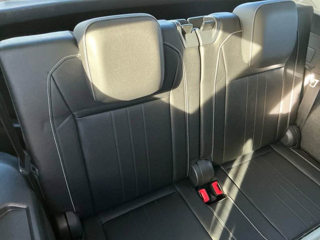 Used 2023 Volkswagen Tiguan SE image 20