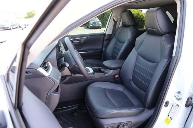 Used 2024 Toyota RAV4 Limited w/ Advanced Technology Package AWD/4WD image 10