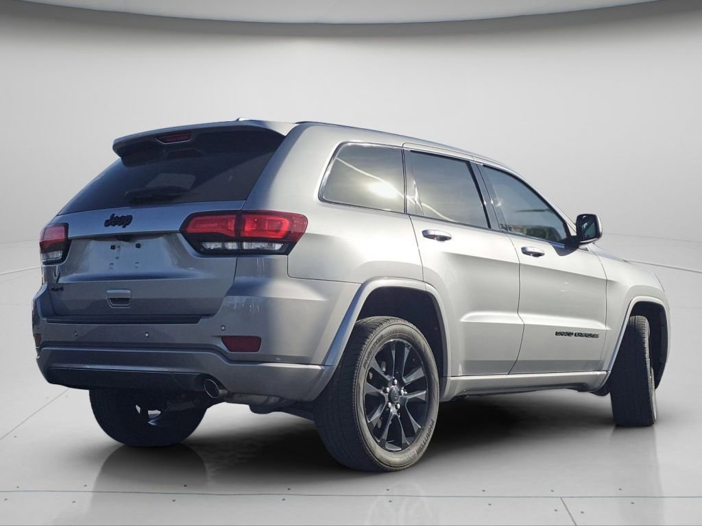 Used 2021 Jeep Grand Cherokee Laredo X image 24