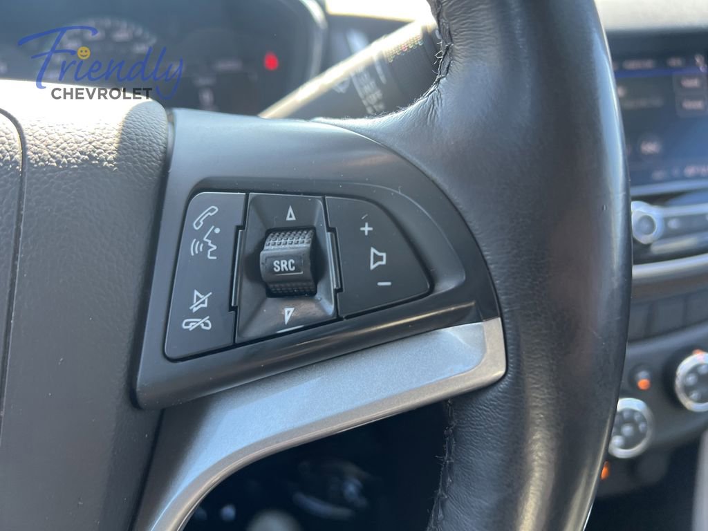 Used 2022 Chevrolet Trax LT w/ Driver Confidence Package AWD/4WD image 19