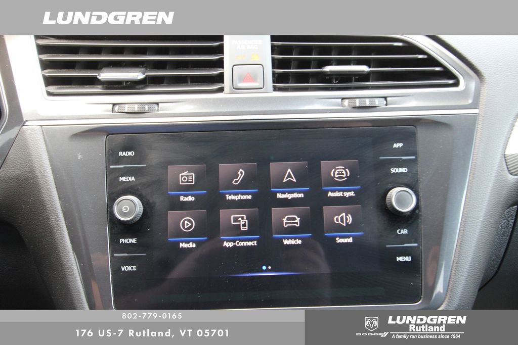 Used 2023 Volkswagen Tiguan SE R-Line image 17