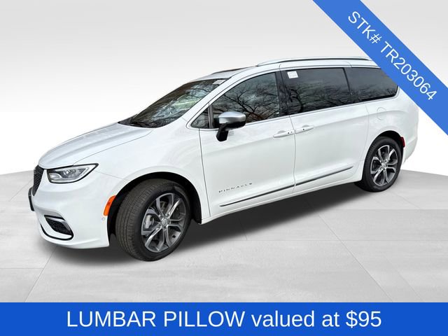 New 2026 Chrysler Pacifica Pinnacle image 3