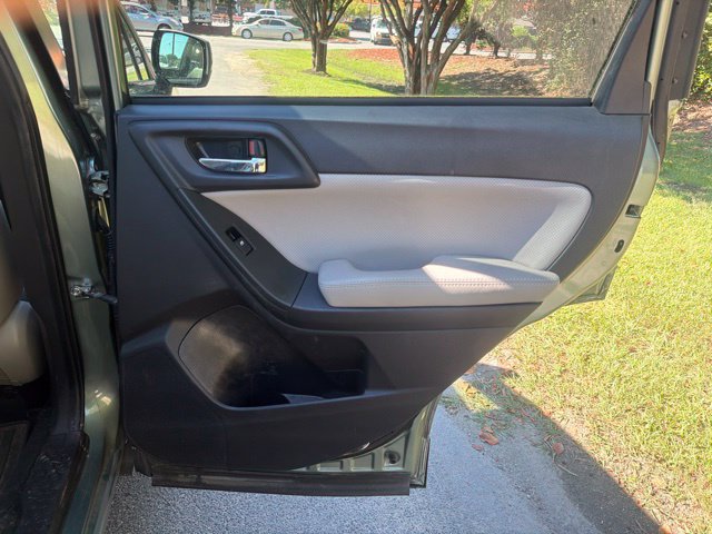 Used 2016 Subaru Forester 2.5i Limited w/ Popular Package #2 AWD/4WD image 13